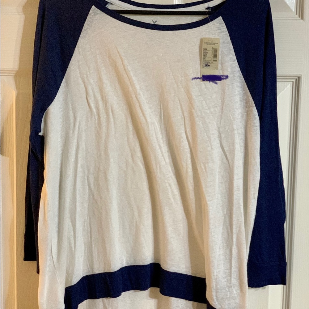 American Eagle mid sleeve light tee